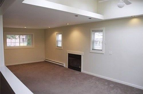 Family room w/ fireplace
