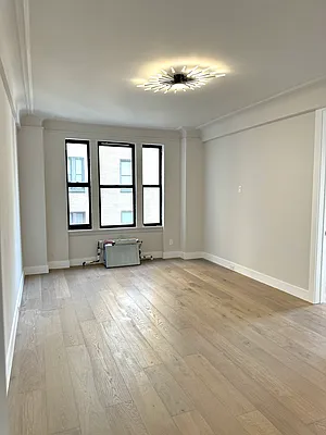 Sold by Certa Realty, Inc | media 4