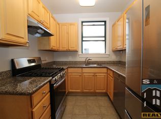 190 11th Ave APT 4, San Francisco, CA 94118