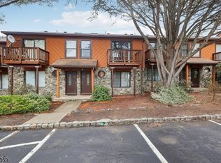 13H Brookside Hts #13H, Wanaque, NJ 07465