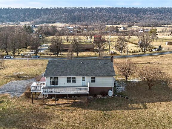 5th image of 146 Beeler Ln
