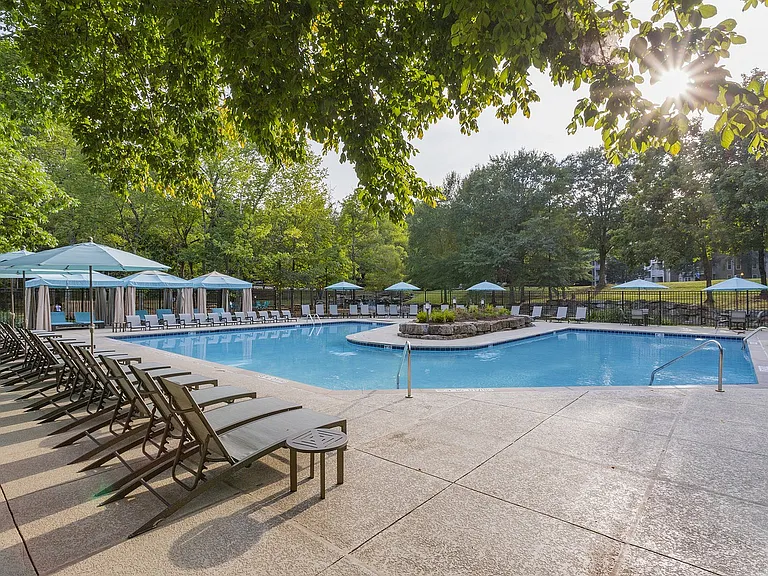 Landings of Brentwood Pool