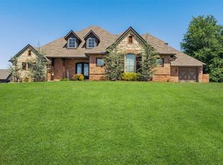 3692 River Valley Dr, Newcastle, OK 73065