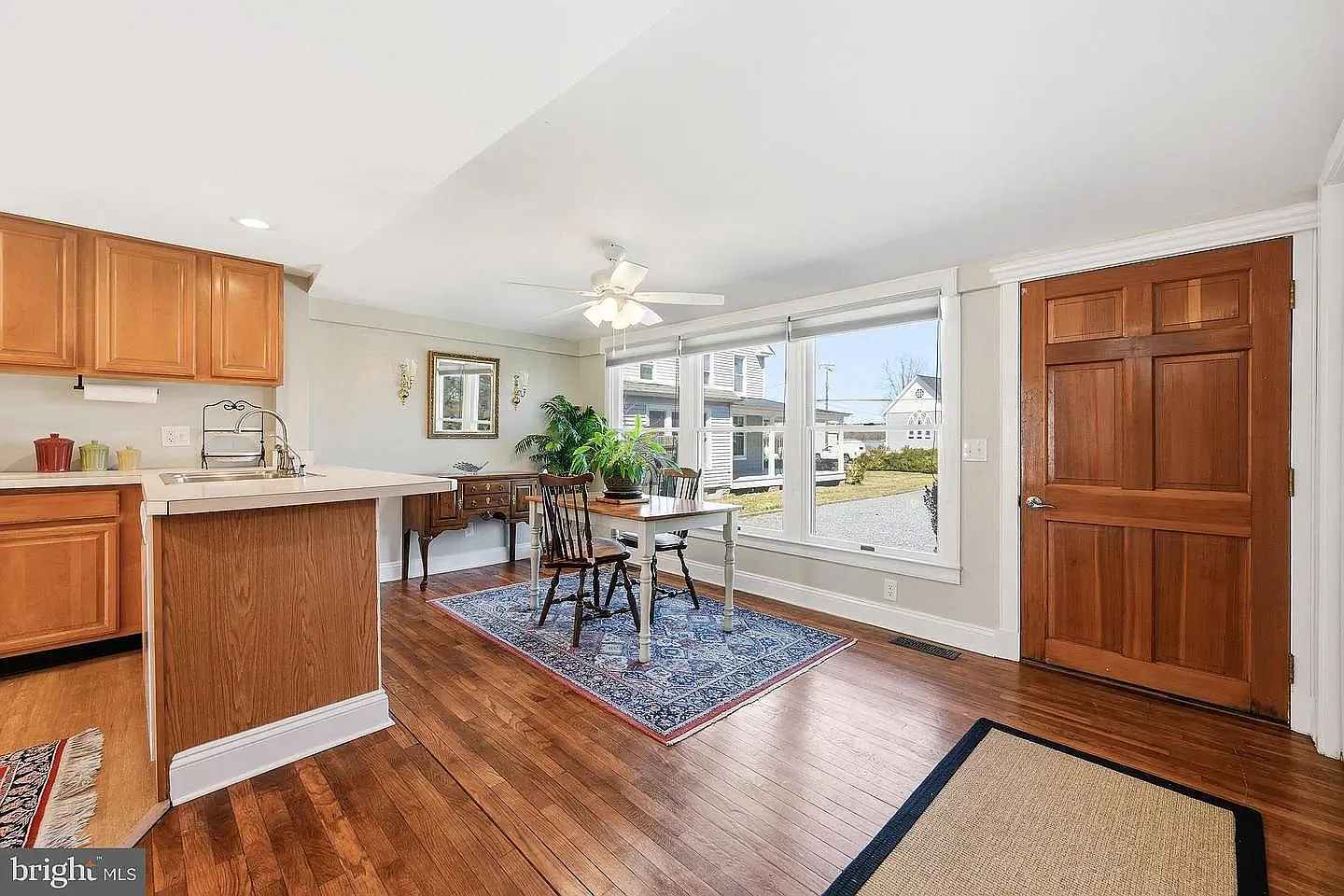 3 bed, 1520 sqft, $2,200 — Photo 4