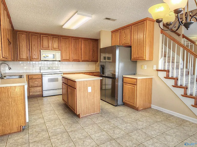 227 Park Stone Dr — Photo 5