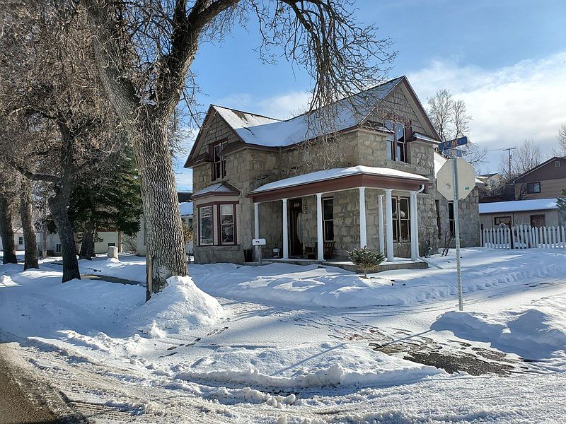 2nd image of 502 5th Ave S