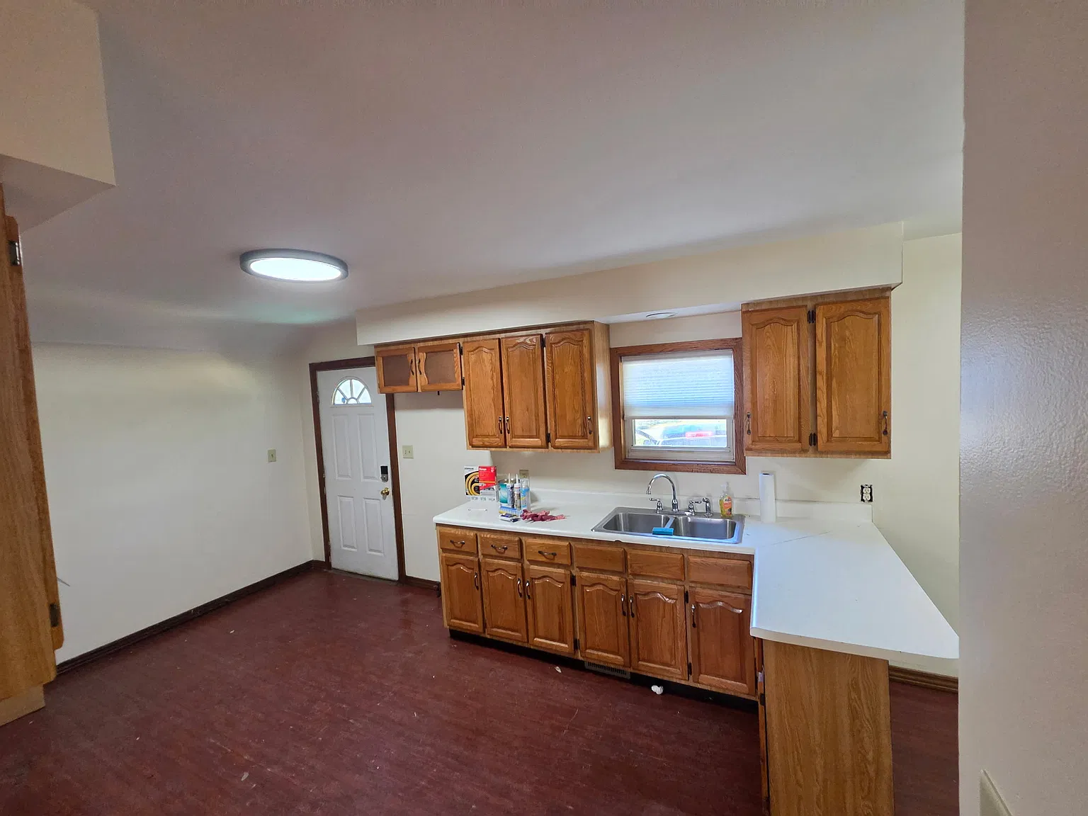 3 bed, 1435 sqft, $1,700 — Photo 1