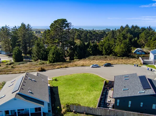 1133 Chelsea Way, McKinleyville, CA 95519