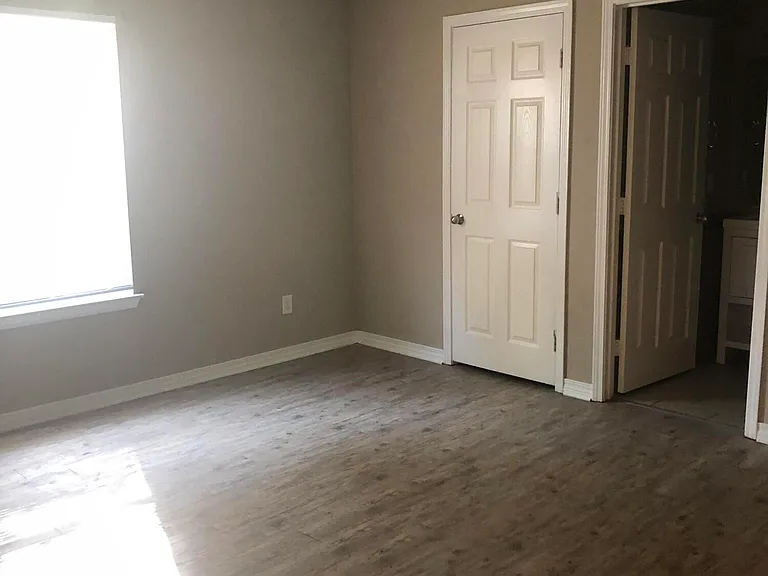 280 Rodenberg Ave #B — Photo 5