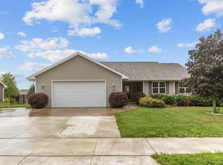 406 Emons Rd, Appleton, WI 54915