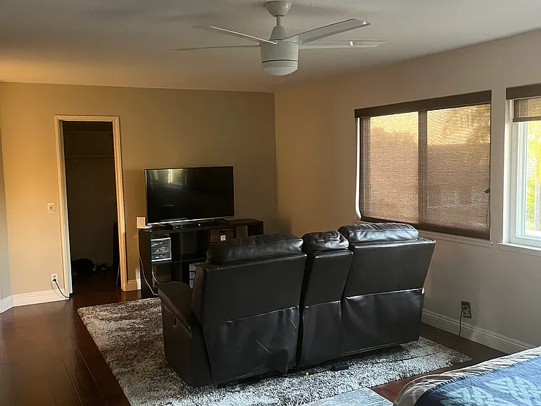 22225 Anthony Dr — Photo 16