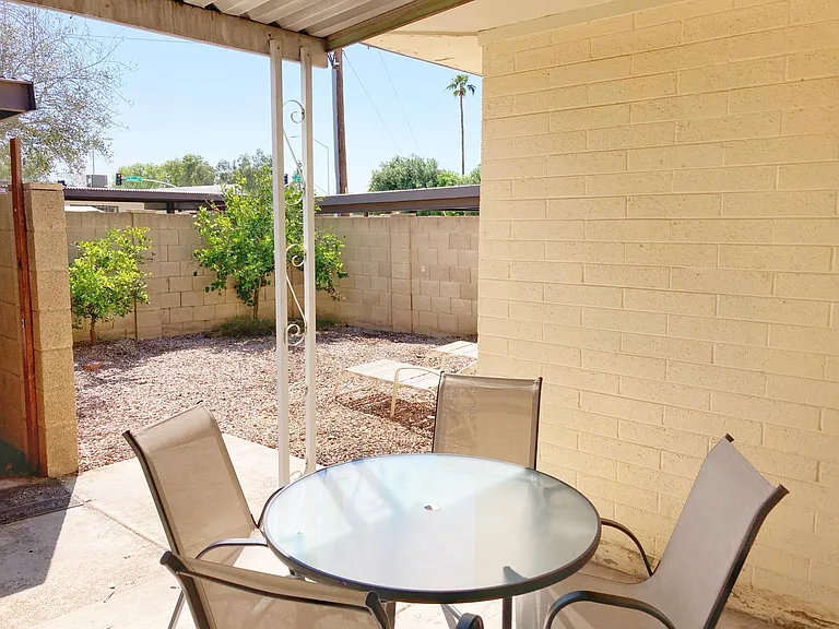 8205 E Rovey Ave — Photo 26