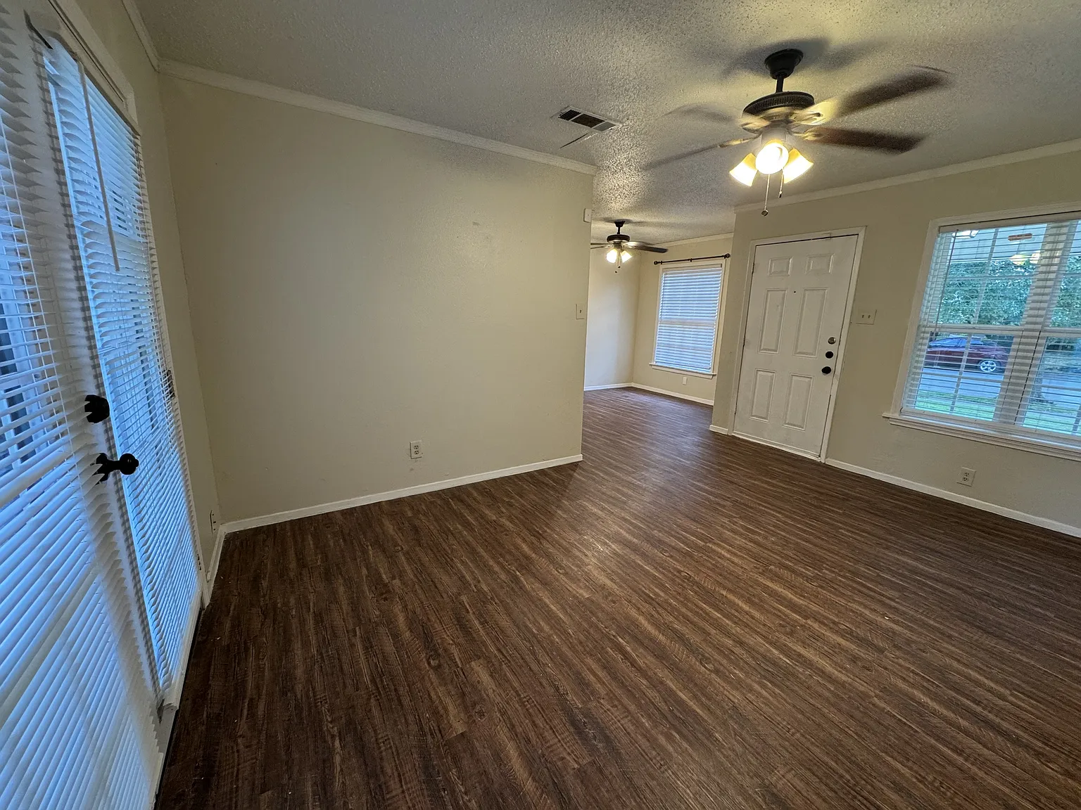 2713 Halbert - 1 — Photo 3