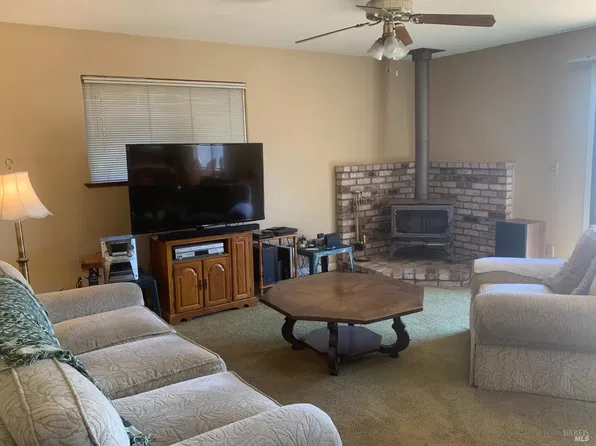 311 Hillcrest Drive, Lakeport, CA 95453