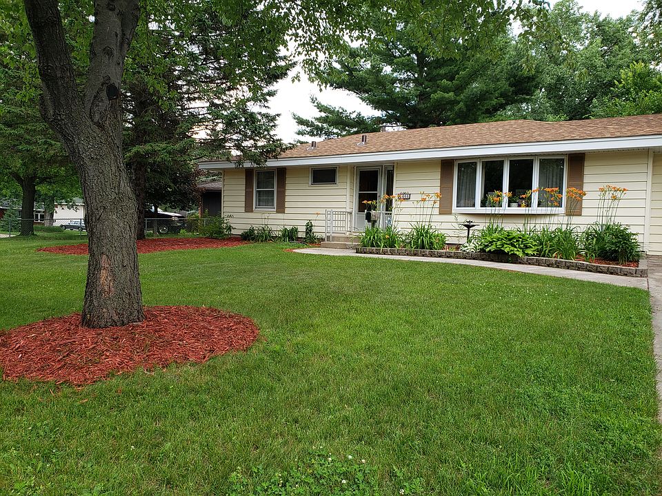 1st image of 1466 Dixon Dr