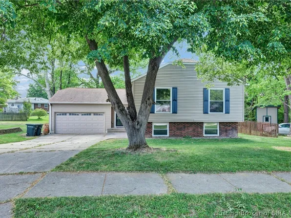 1411 Blackwood Court, Jeffersonville, IN 47130