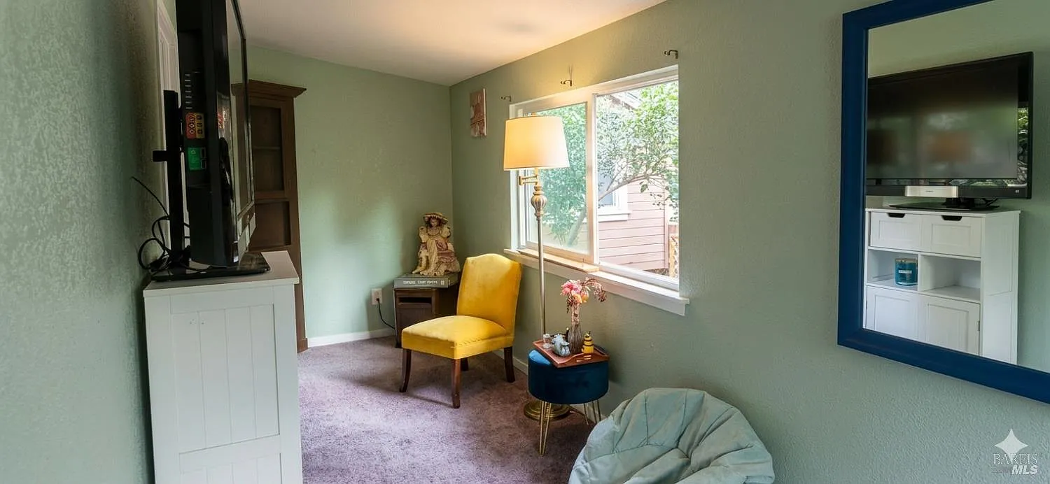10671 Forest Hills Road - Photo 7