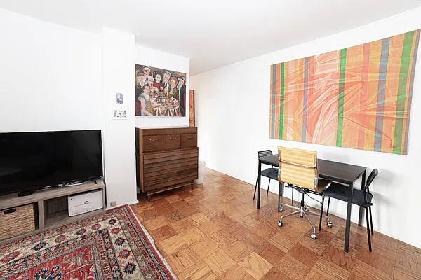 Rented by Level Group | media 7