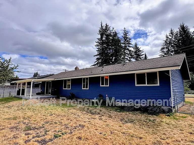 2270 Madrona Dr SE — Photo 20