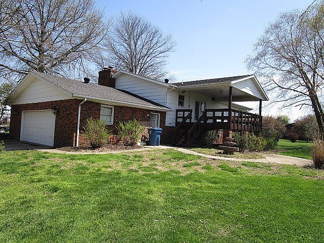 2nd image of 24 Lilac Dr
