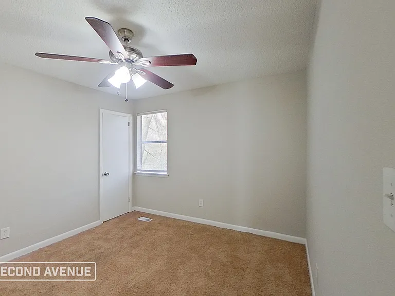 5764 Desoto Dr — Photo 6