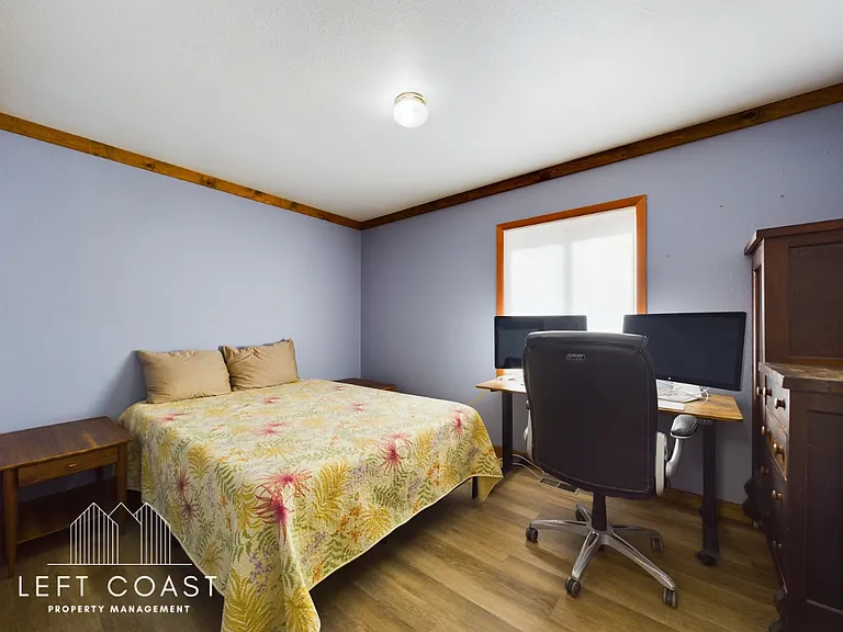 1033 NW Inlet Ave — Photo 42
