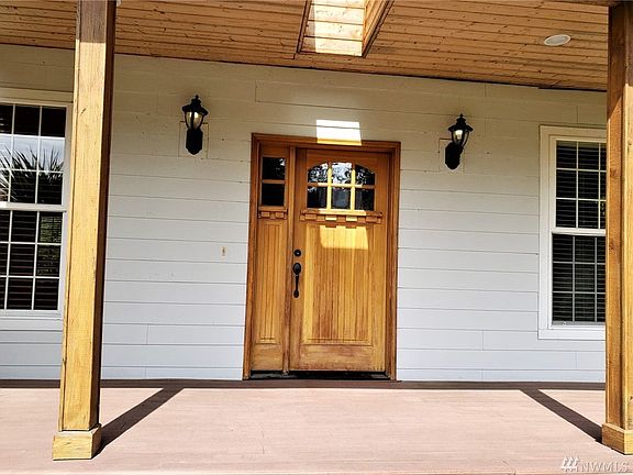 3rd image of 1325 Rolling Hills Dr