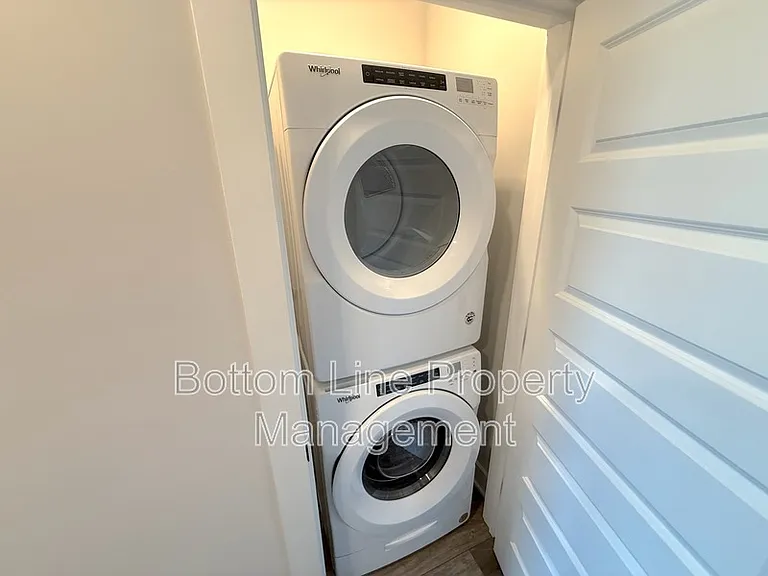 607 W Tremont Ave — Photo 15