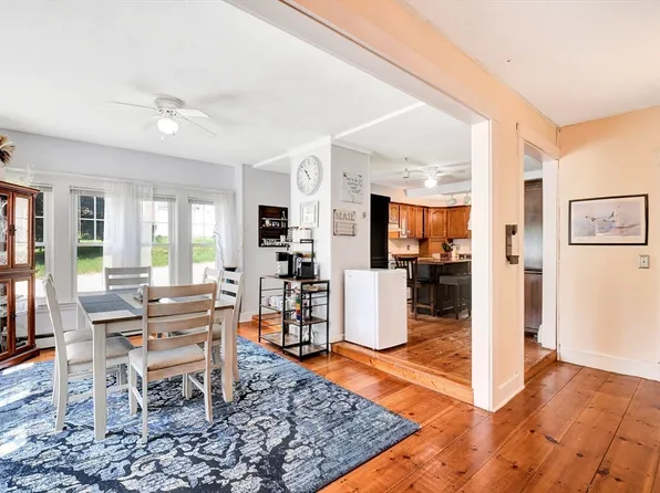 112 Main St, Ashburnham, MA 01430