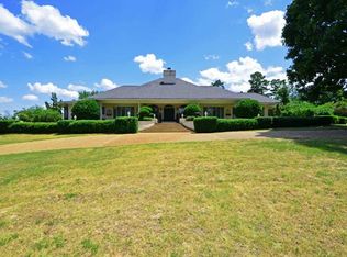 5655 Camelot Dr, Shreveport, LA 71107