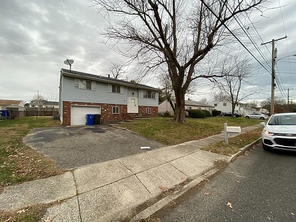 3rd image of 1228 Audubon Dr