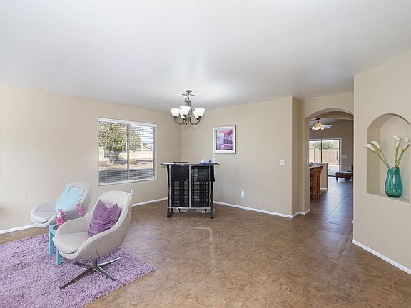 5th image of 42444 W Michaels Dr