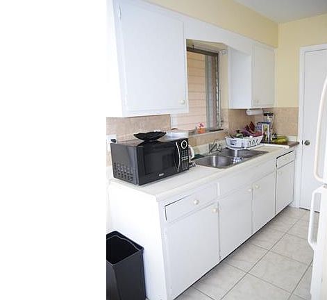 5th image of 1319 Farmdale St