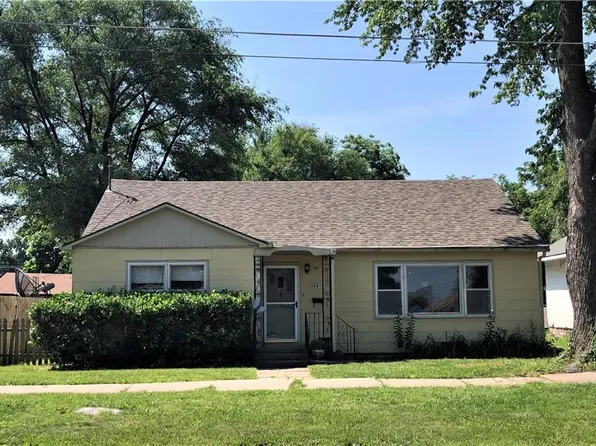509 Pacific Ave, Osawatomie, KS 66064