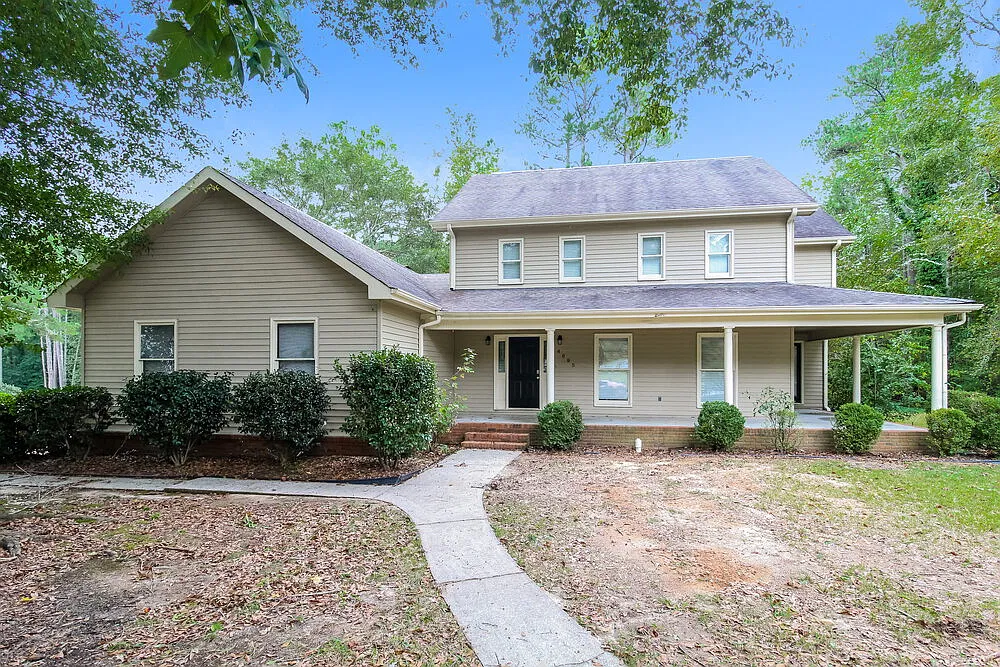 5 bed, 2.5 bath, 2588 sqft, $2,555 — Photo 1