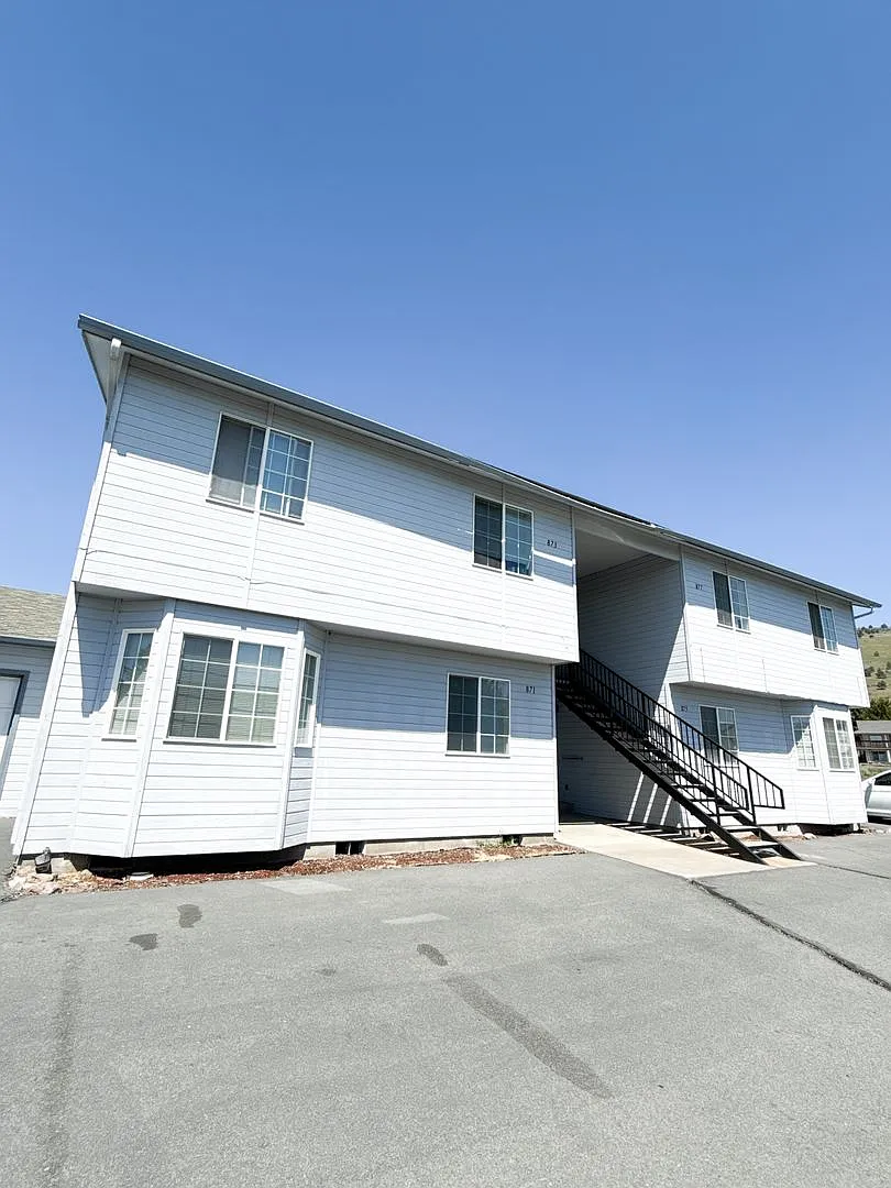 Building Photo - 871-877 Homedale Rd