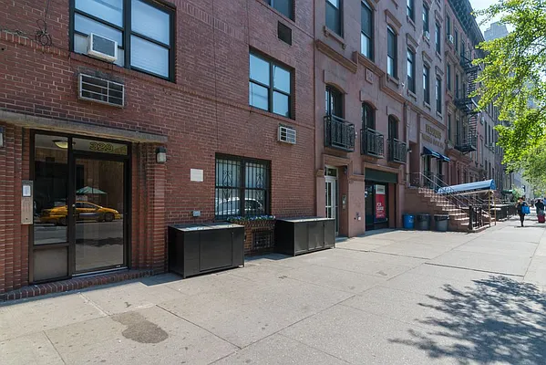 Rented by Sky Management | media 47