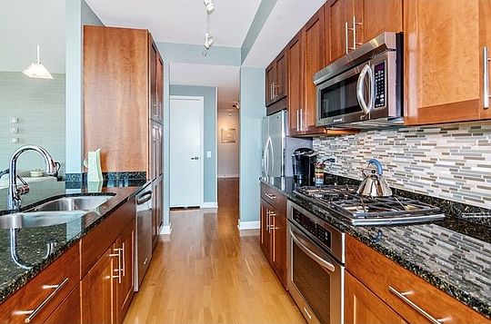5th image of 505 N McClurg Ct #4205