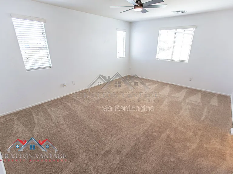 7311 N 90th Ave — Photo 35