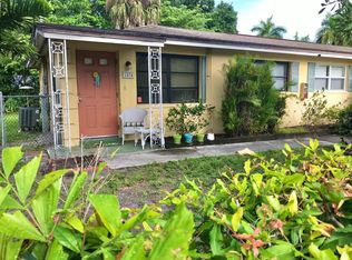 1574 Palm Ave, Fort Myers, FL 33916