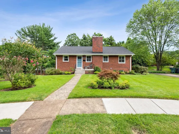 1111 Archer Ct, Alexandria, VA 22312