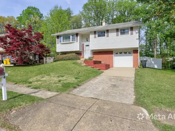 534 Crestpark Dr, Glen Burnie, MD 21061