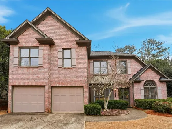 4474 Woodford Pass NE, Roswell, GA 30075