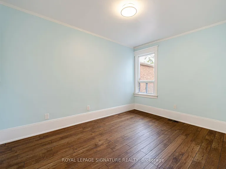 2291 Dundas St W #2 — Photo 12