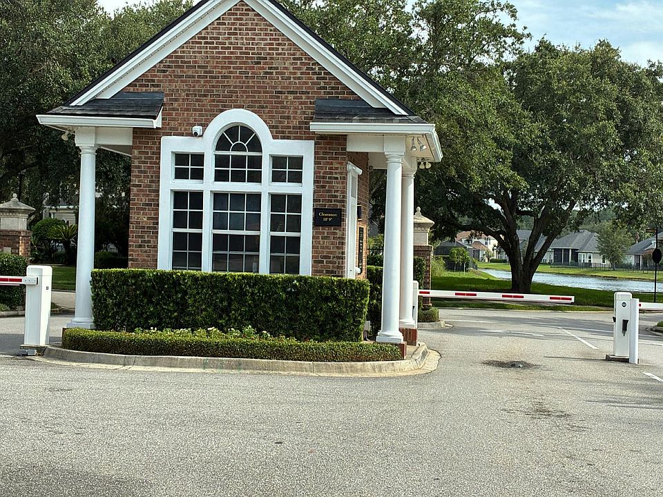 1st image of 7763 Royal Crest Dr