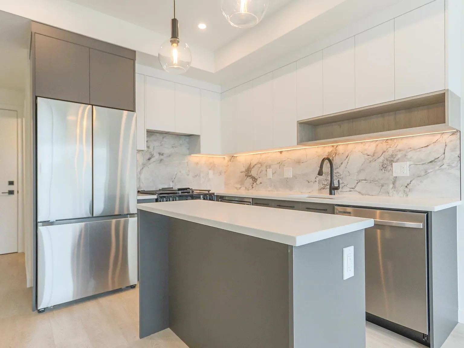 2 bed, 688 sqft, $1,850 — Photo 4