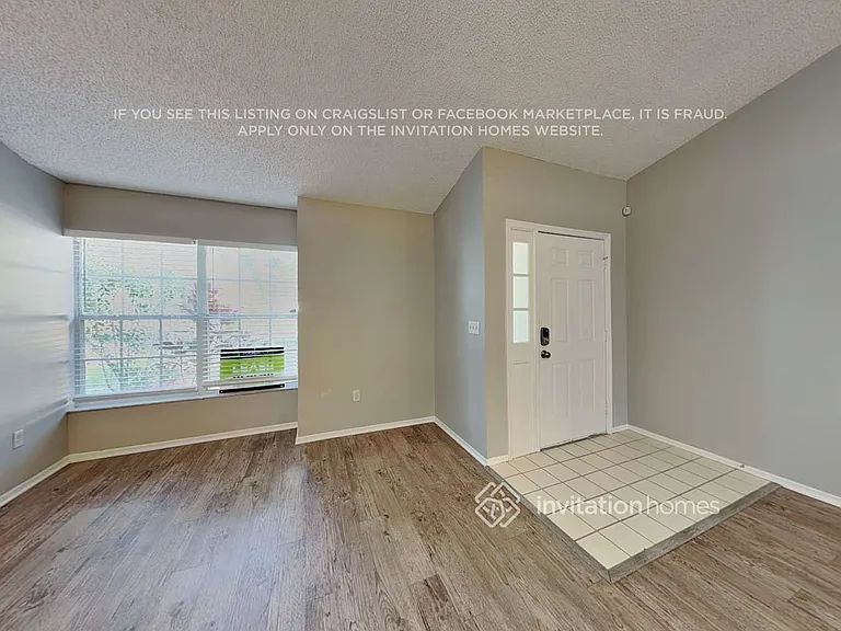 1006 Henson Ct — Photo 4