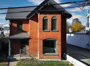 256 Coleman St #1, Belleville, ON K8P 3H7