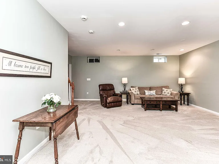 14104 Flicker Ct — Photo 38