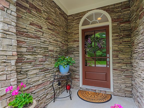 5th image of 2988 Kingston Cir S